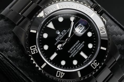 black rolex submariner date